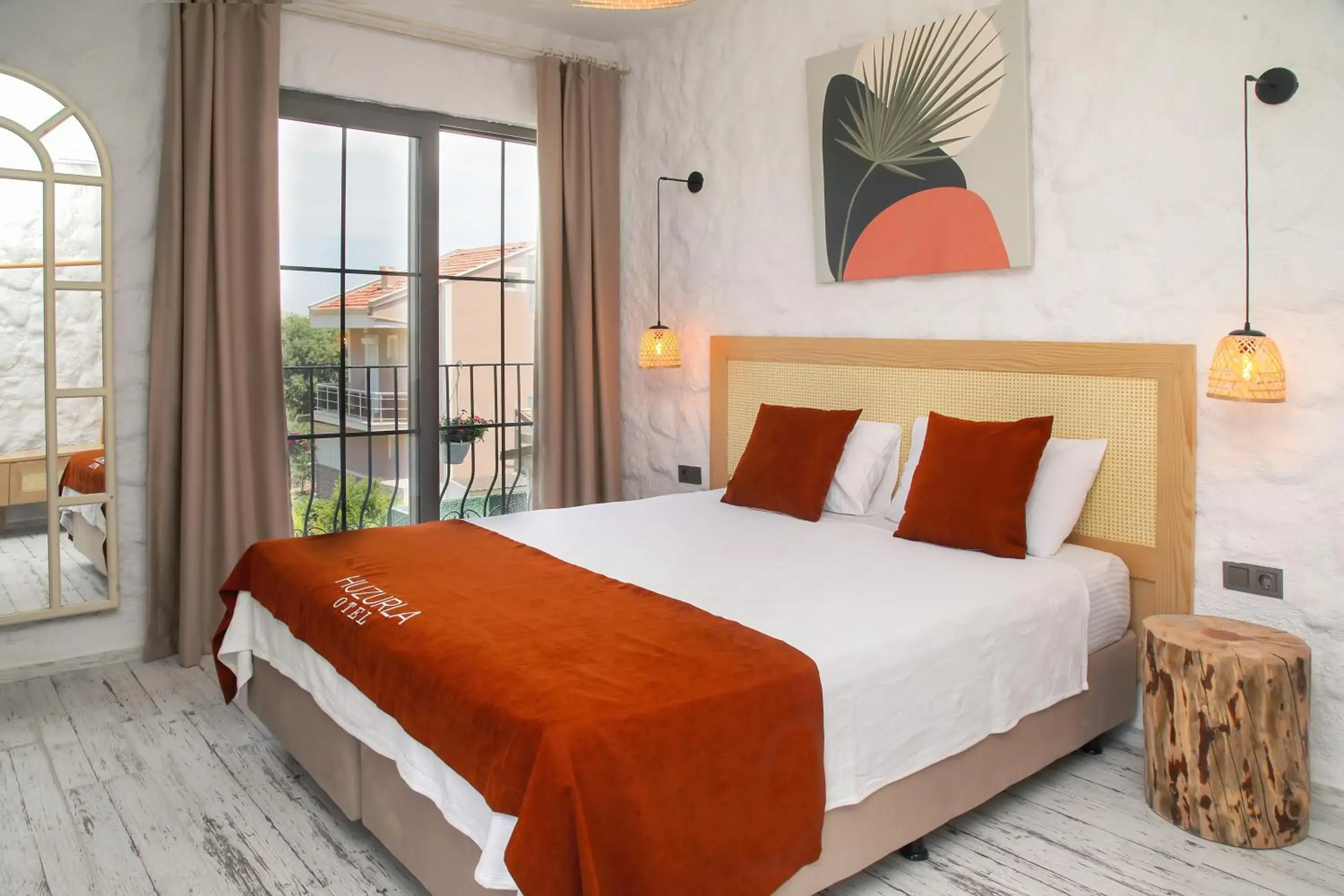 Bed in Huzurla otel